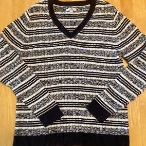 ADORABLE croft and barrow sweater